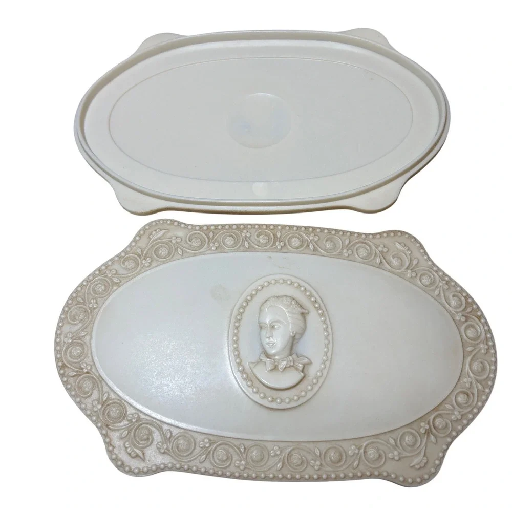 Set (2) Vintage LUXOR Vanity Trinket Dresser Boxes Cameo Design Molded Plastic